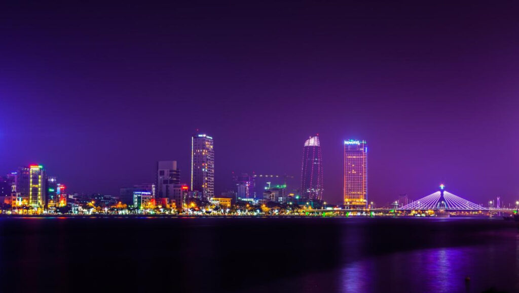 تعزيز الميزانية العامة: تأثير مستويات النفط على تقدم مشروعات التنويع