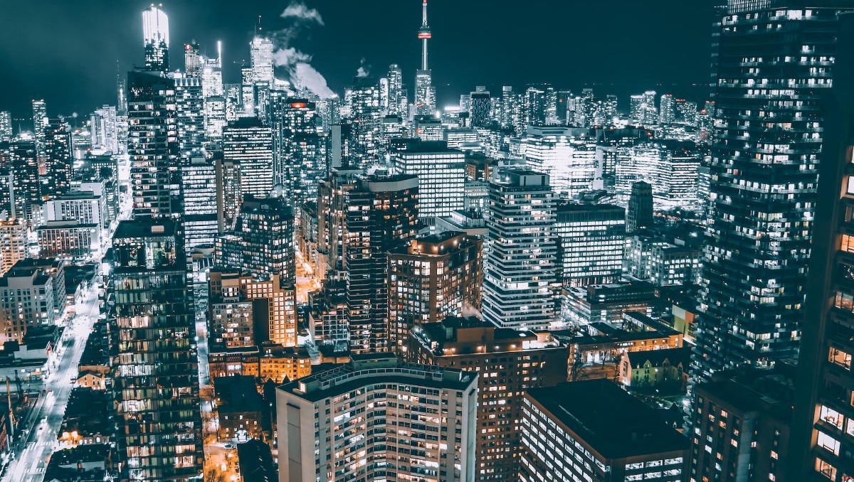 برنامج “تحدي العقول” ينطلق في جامعة التقنية بالرستاق: اكتشفوا ما ينتظركم!