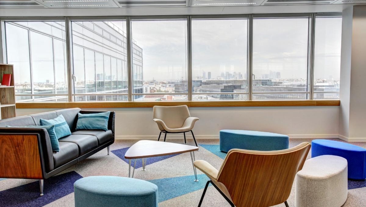 ولاية الحمراء: استكشف الطبيعة في وجهة سياحية شتوية مليئة بالمغامرة!